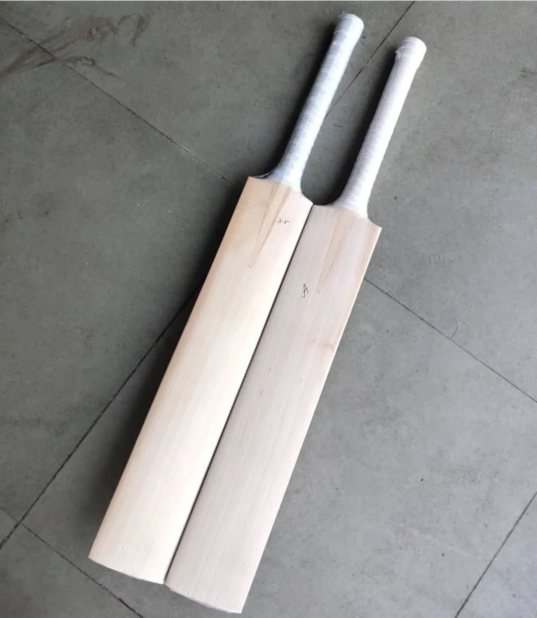 Classic Wooden Cricket Bat