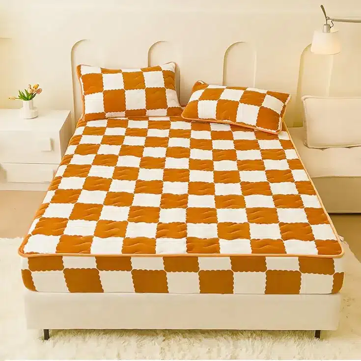 Luxury Checkered Plush Mattress Topper Bed Cover Set – Orange & White