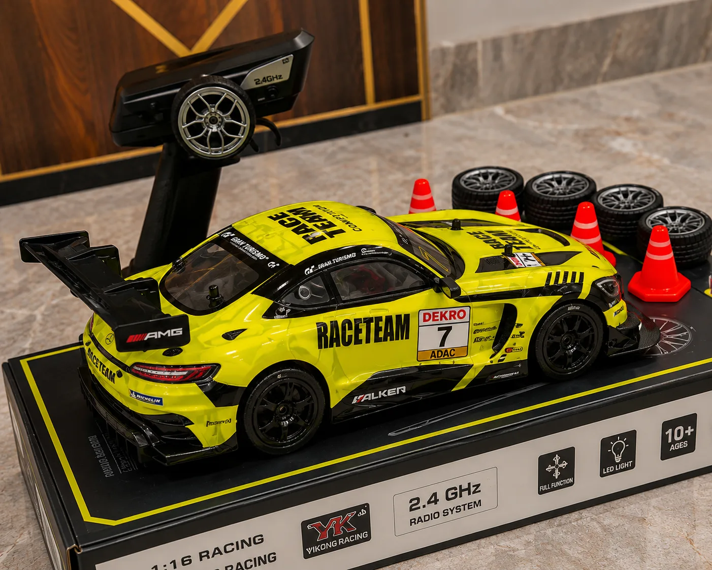 2.4GHz RC Drift Racing Car
